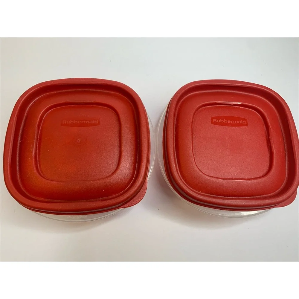 Rubbermaid ‎ Lot Of Two Storage Container Easy To Find Red Lid 1.25 cups